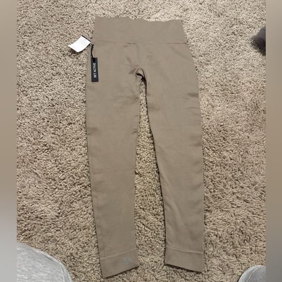 SET Active Pants - NWT SET Active Taupe Leggings